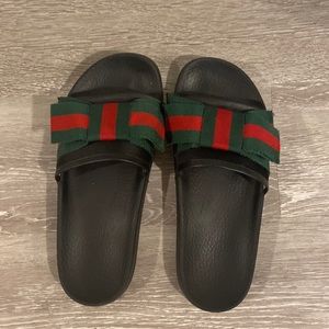 Gucci Red Green Bow Accent Slides 39 9